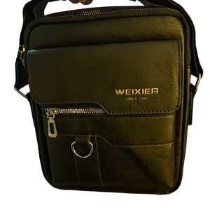 Men’s BLACK Leather Crossbody Shoulder Bag w/dust cover